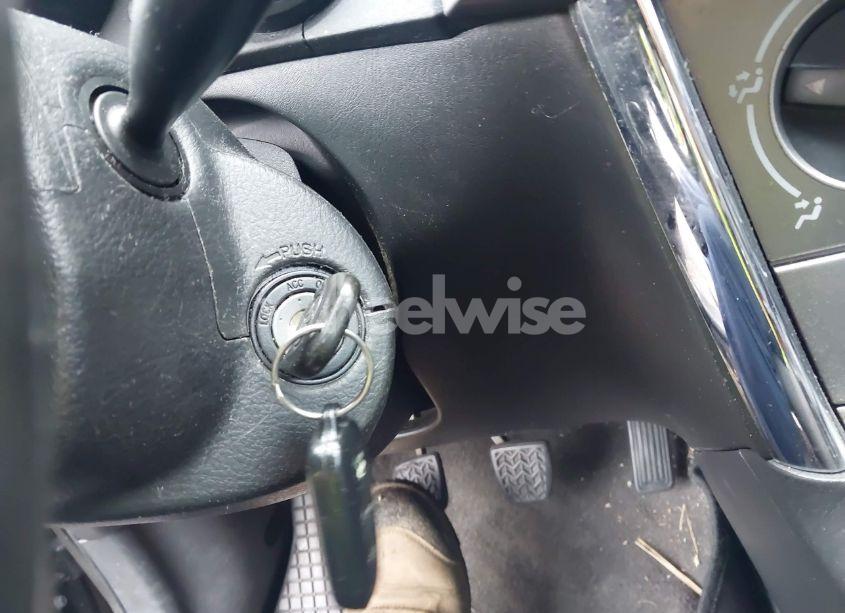 Photo 11 of 2008 Toyota Matrix (VIN 2T1KR32E58C686207)