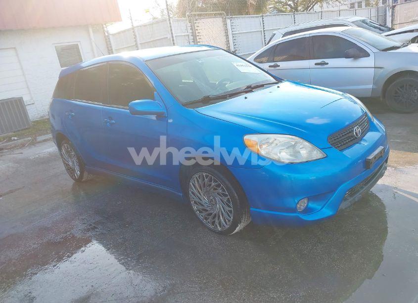 2008 Toyota Matrix XR (VIN 2T1KR32E58C687681) main photo