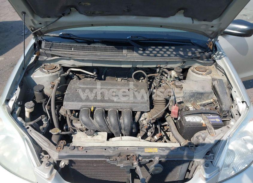 Photo 10 of 2004 Toyota Matrix STANDARD (VIN 2T1KR32E64C178256)