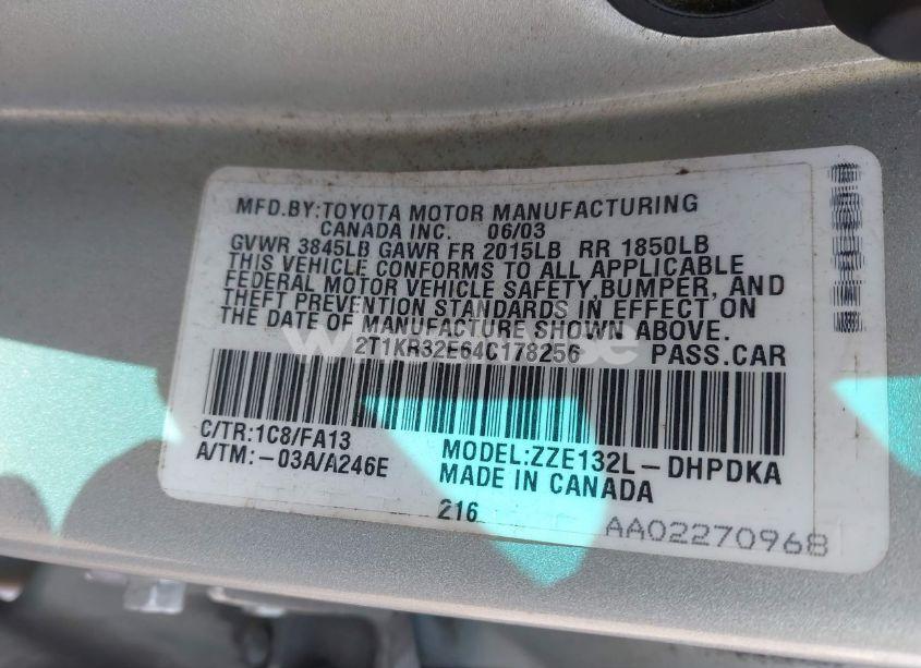Photo 9 of 2004 Toyota Matrix STANDARD (VIN 2T1KR32E64C178256)