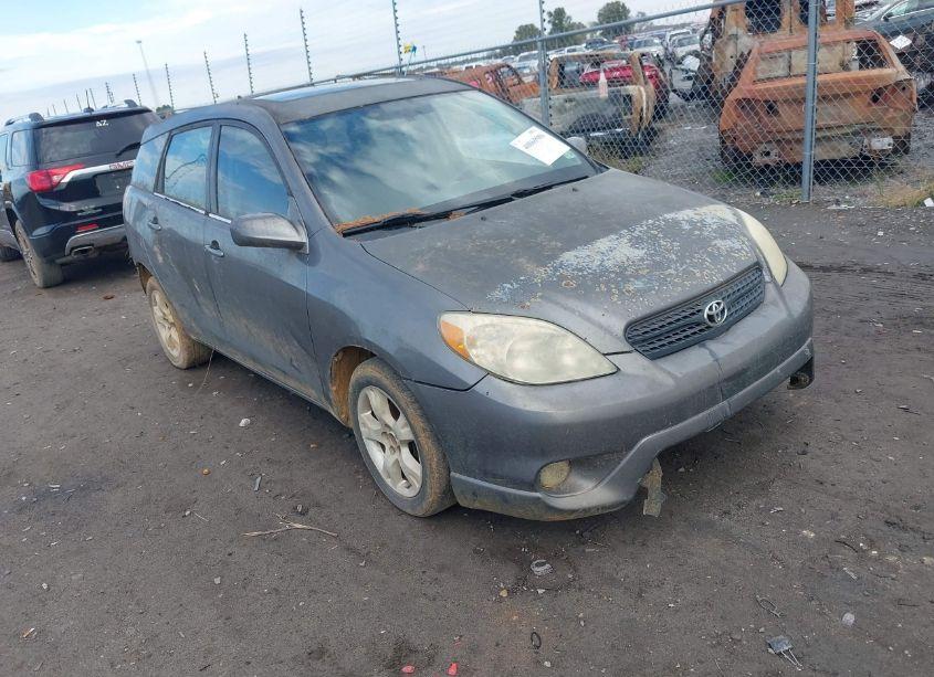 2005 Toyota Matrix XR (VIN 2T1KR32E65C369886) main photo