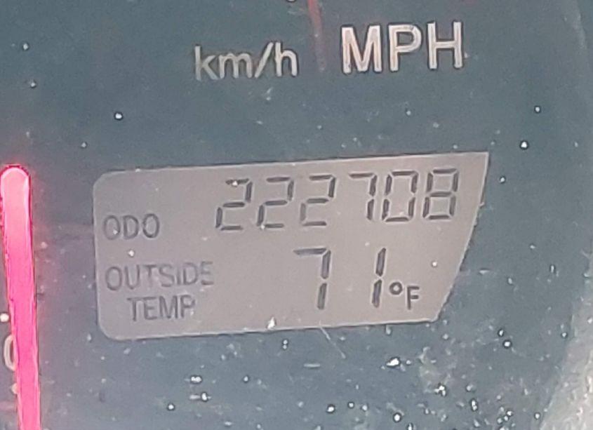 Photo 15 of 2005 Toyota Matrix XR (VIN 2T1KR32E65C369886)