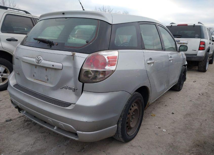 Photo 4 of 2005 Toyota Matrix XR (VIN 2T1KR32E65C504395)