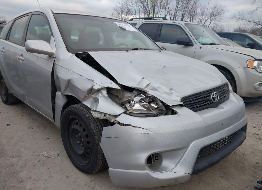 Photo 6 of 2005 Toyota Matrix XR (VIN 2T1KR32E65C504395)