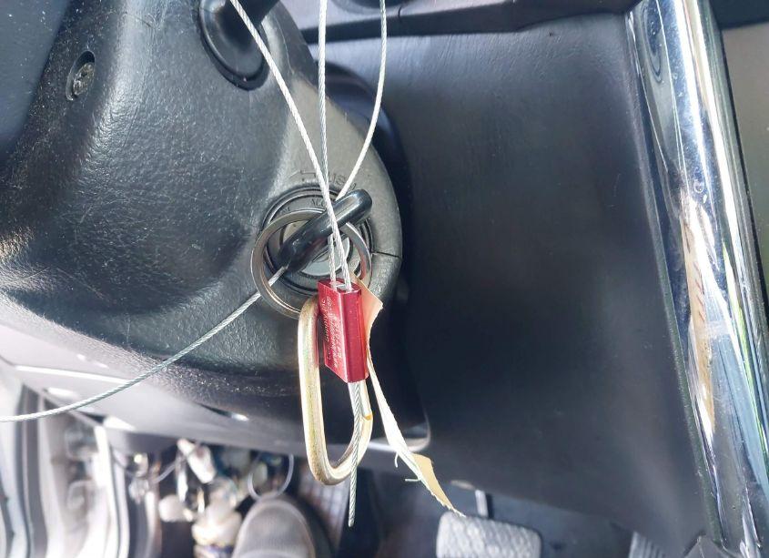 Photo 11 of 2006 Toyota Matrix (VIN 2T1KR32E66C565506)