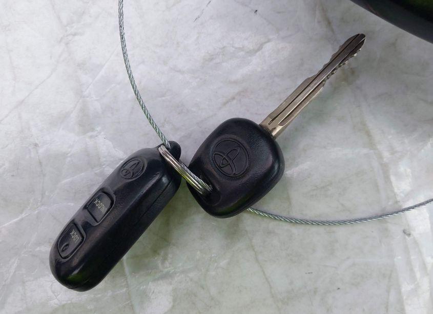 Photo 11 of 2006 Toyota Matrix XR (VIN 2T1KR32E66C617460)