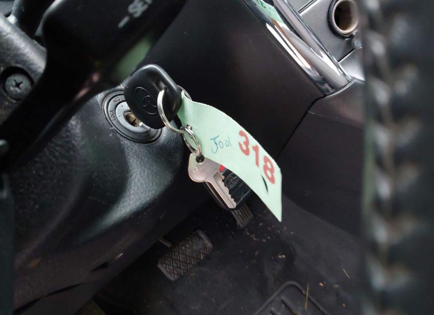 Photo 11 of 2007 Toyota Matrix XR (VIN 2T1KR32E67C657765)