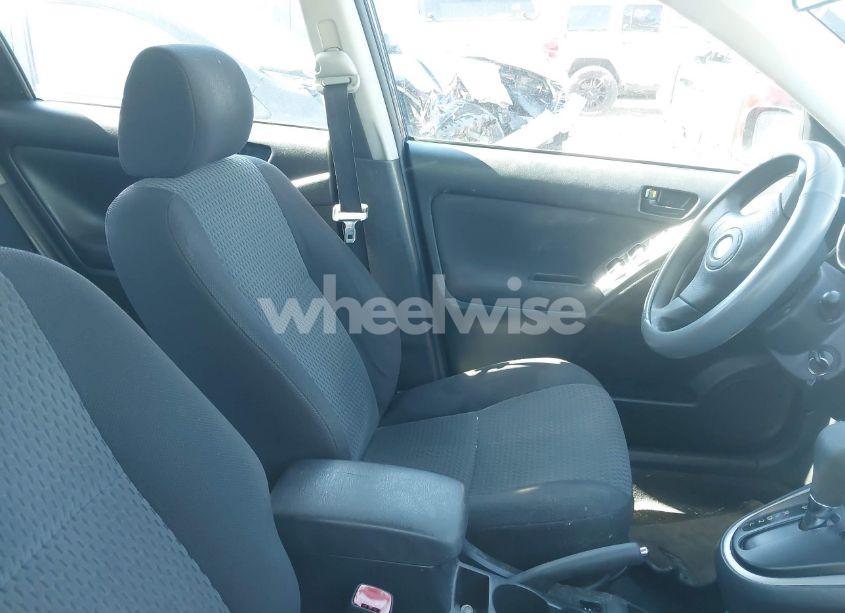 Photo 5 of 2007 Toyota Matrix (VIN 2T1KR32E67C664036)