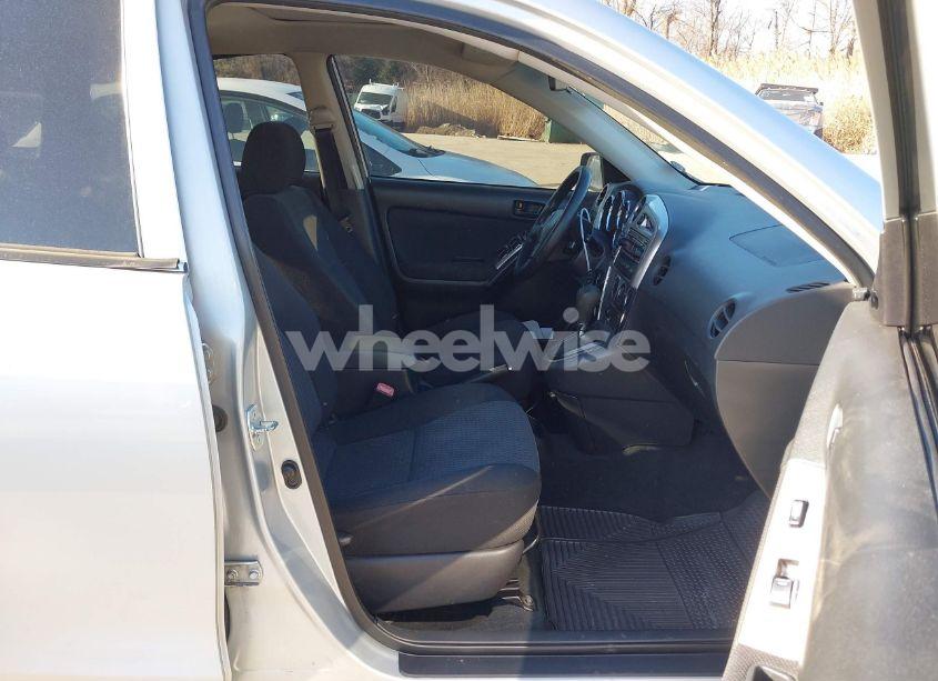 Photo 5 of 2008 Toyota Matrix (VIN 2T1KR32E68C707128)