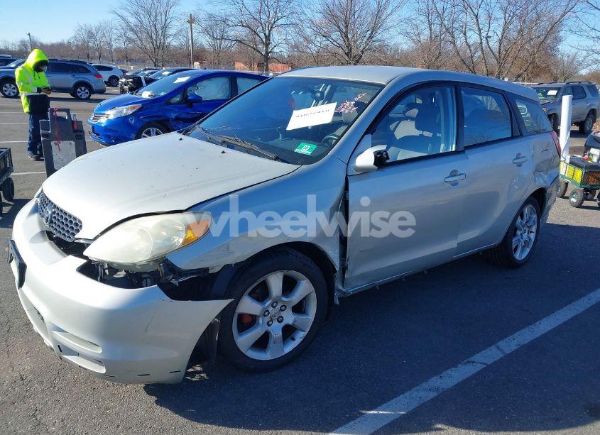 Photo 2 of 2003 Toyota Matrix XR (VIN 2T1KR32E73C040952)