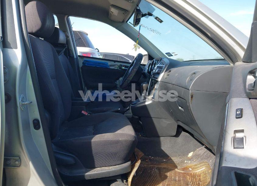 Photo 5 of 2004 Toyota Matrix XR (VIN 2T1KR32E74C201446)