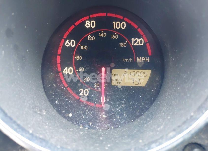 Photo 7 of 2004 Toyota Matrix XR (VIN 2T1KR32E74C201446)