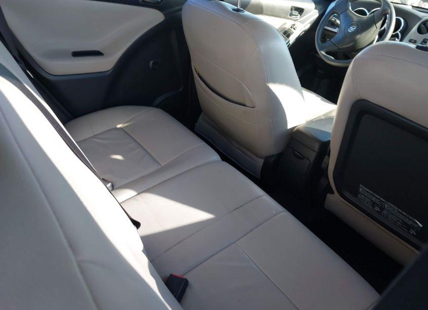 Photo 8 of 2005 Toyota Matrix (VIN 2T1KR32E75C552391)