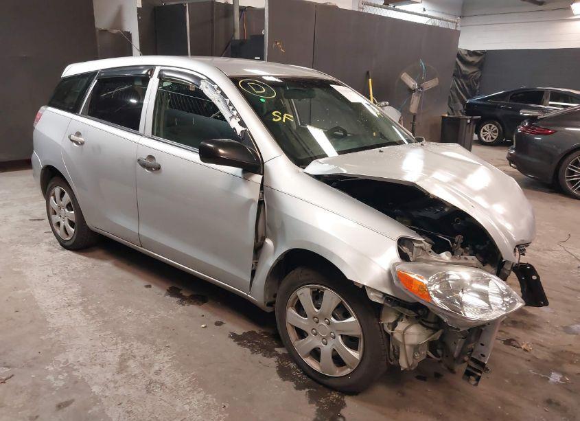 2007 Toyota Matrix (VIN 2T1KR32E77C638268) main photo