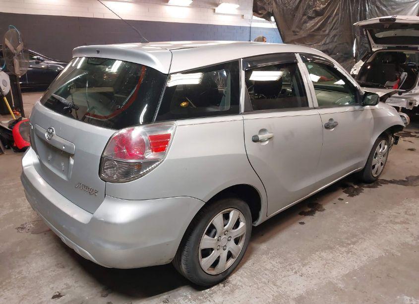 Photo 4 of 2007 Toyota Matrix (VIN 2T1KR32E77C638268)