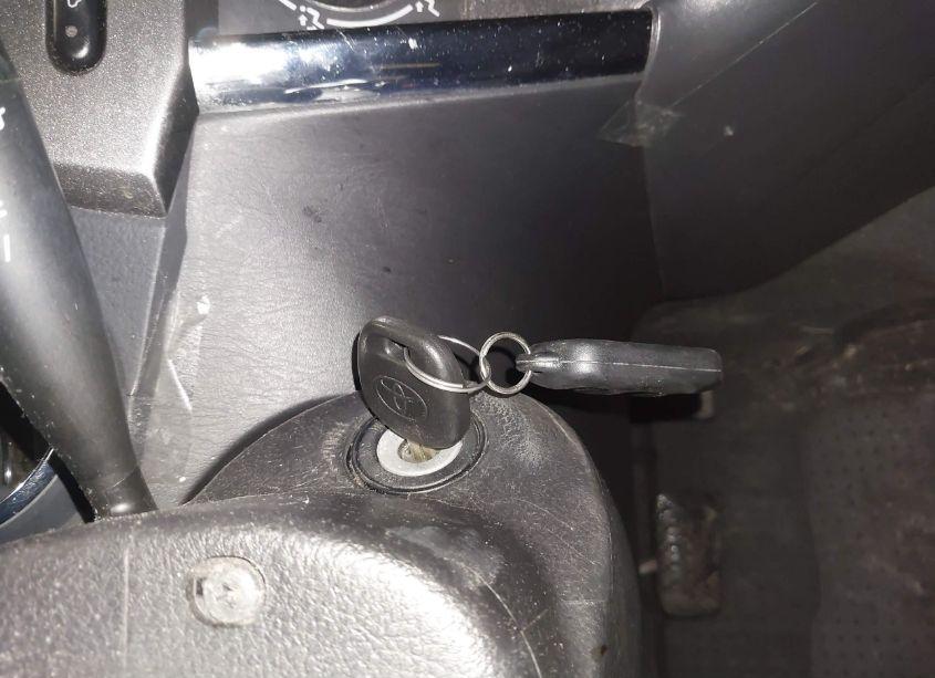 Photo 11 of 2007 Toyota Matrix (VIN 2T1KR32E77C647665)