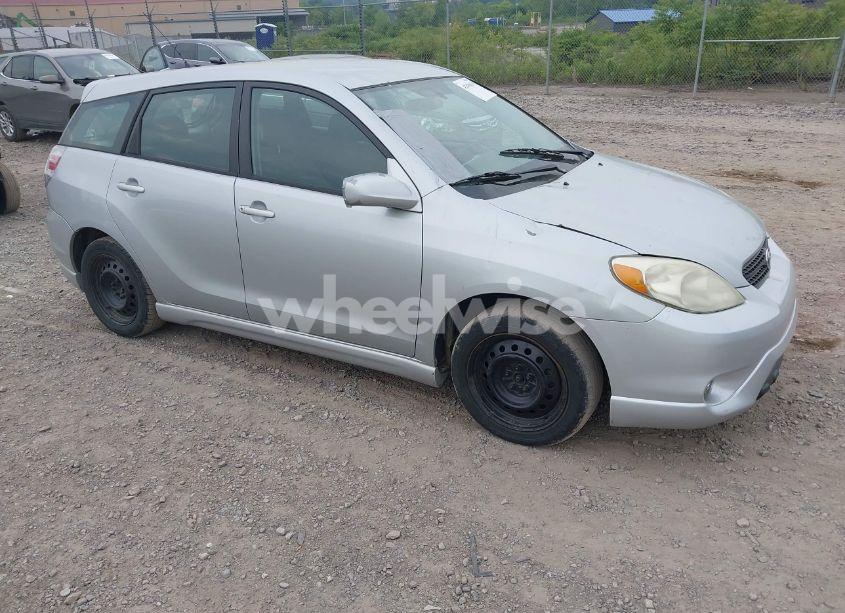 2007 Toyota Matrix XR (VIN 2T1KR32E77C656575) main photo