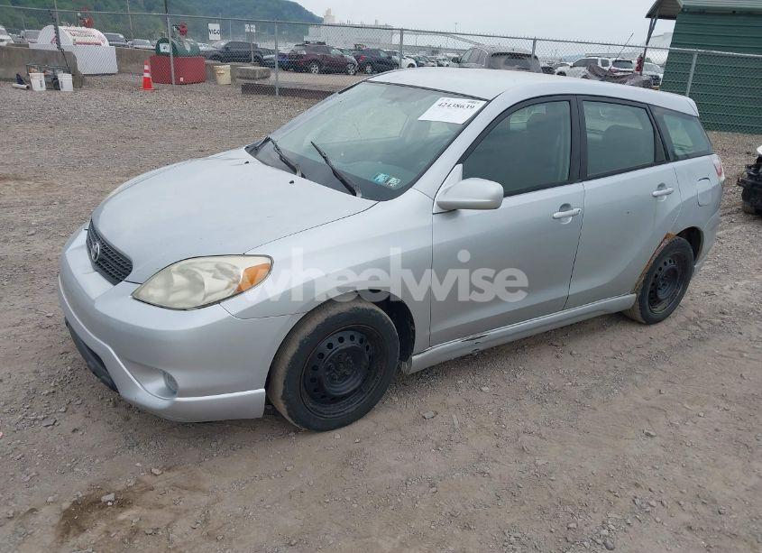 Photo 2 of 2007 Toyota Matrix XR (VIN 2T1KR32E77C656575)