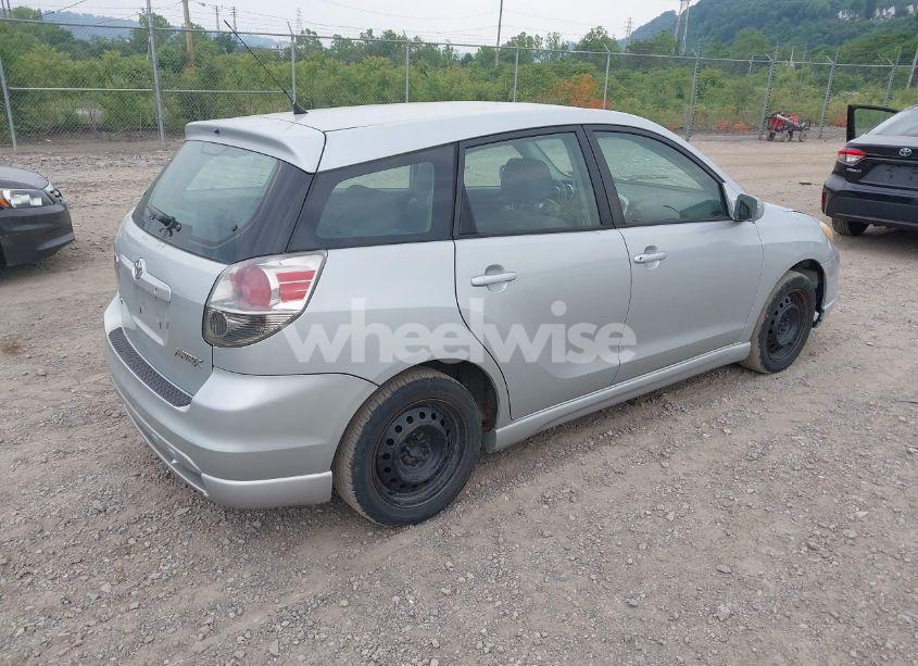 Photo 4 of 2007 Toyota Matrix XR (VIN 2T1KR32E77C656575)