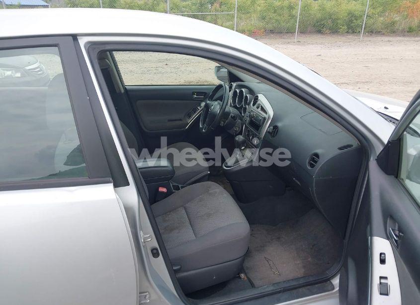 Photo 5 of 2007 Toyota Matrix XR (VIN 2T1KR32E77C656575)