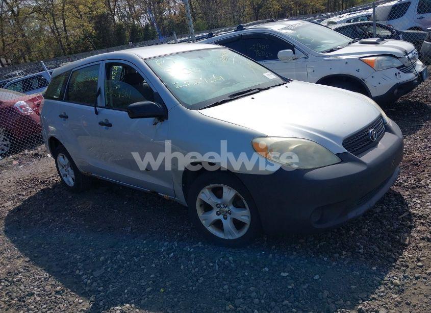 2007 Toyota Matrix (VIN 2T1KR32E77C669231) main photo