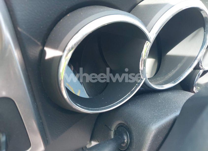 Photo 7 of 2007 Toyota Matrix (VIN 2T1KR32E77C669231)