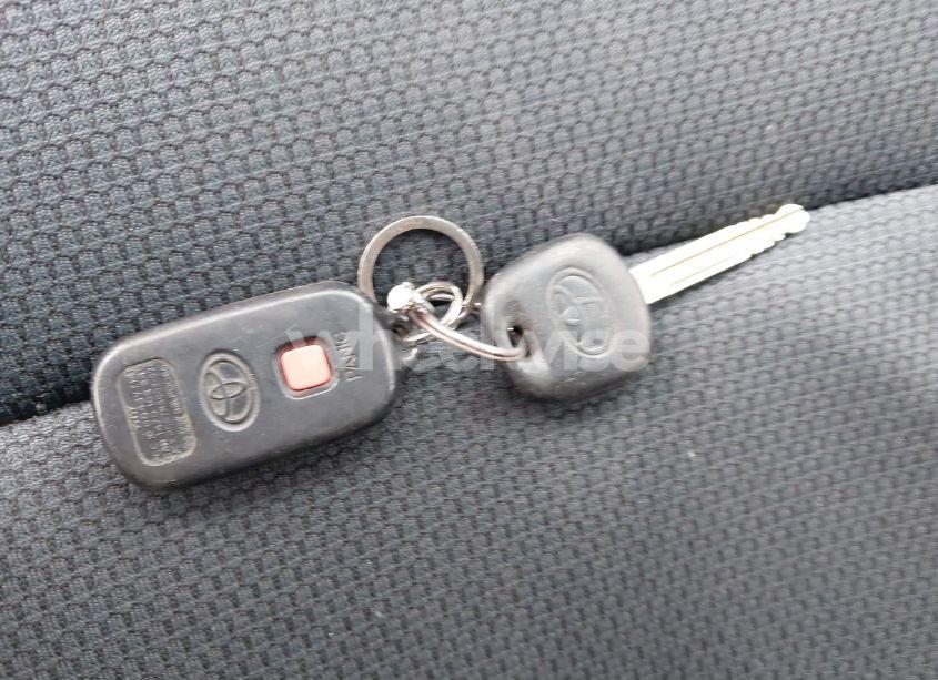 Photo 11 of 2007 Toyota Matrix XR (VIN 2T1KR32E77C671108)