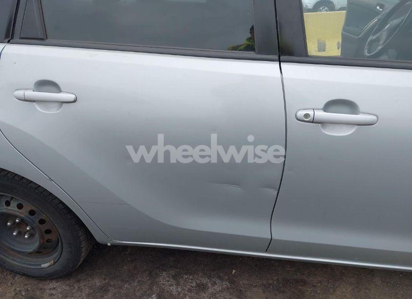 Photo 12 of 2007 Toyota Matrix XR (VIN 2T1KR32E77C671108)