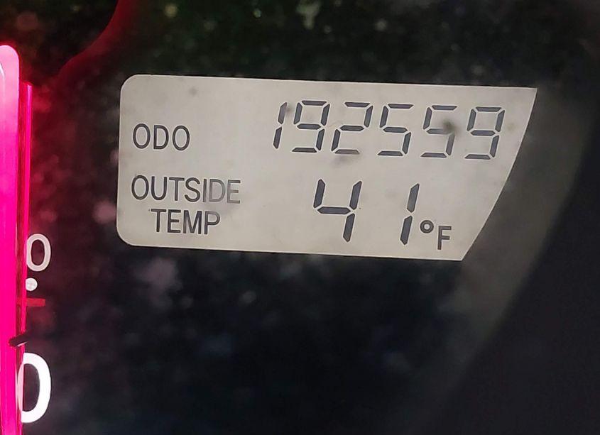 Photo 7 of 2004 Toyota Matrix STANDARD (VIN 2T1KR32E84C304553)