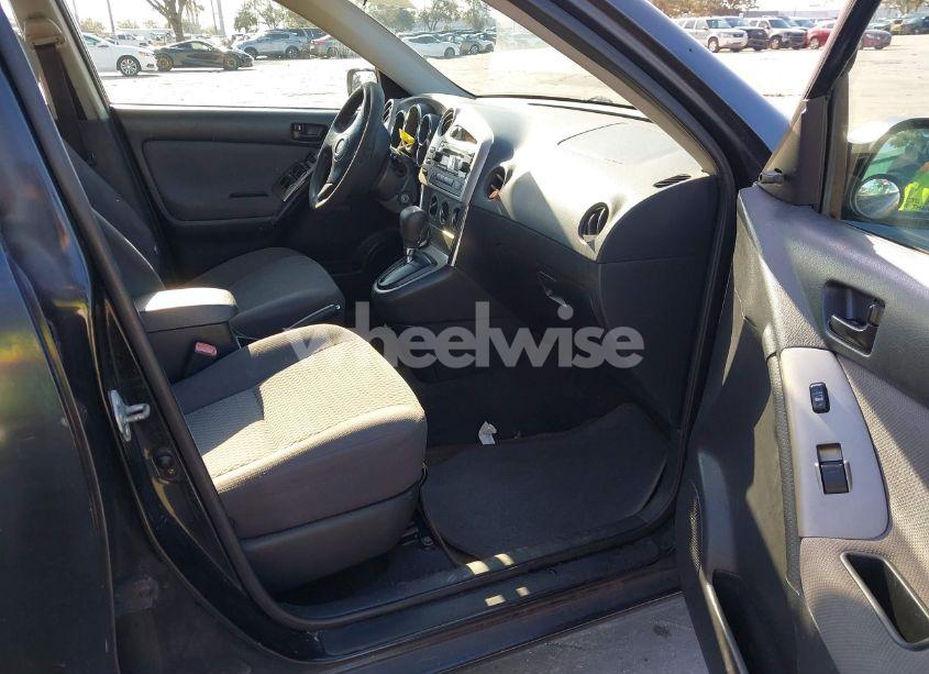 Photo 5 of 2005 Toyota Matrix (VIN 2T1KR32E85C419090)