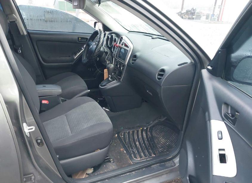 Photo 5 of 2006 Toyota Matrix (VIN 2T1KR32E86C587524)