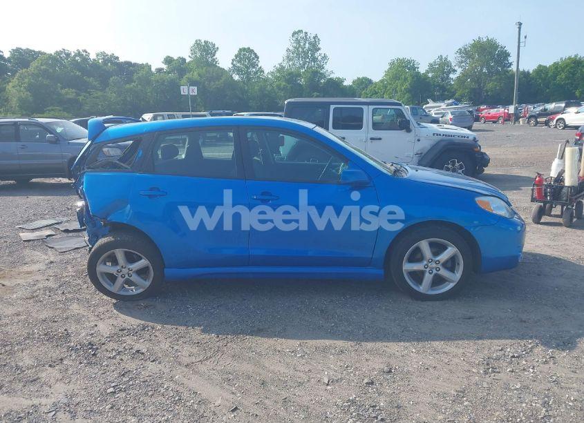 Photo 13 of 2007 Toyota Matrix XR (VIN 2T1KR32E87C627425)