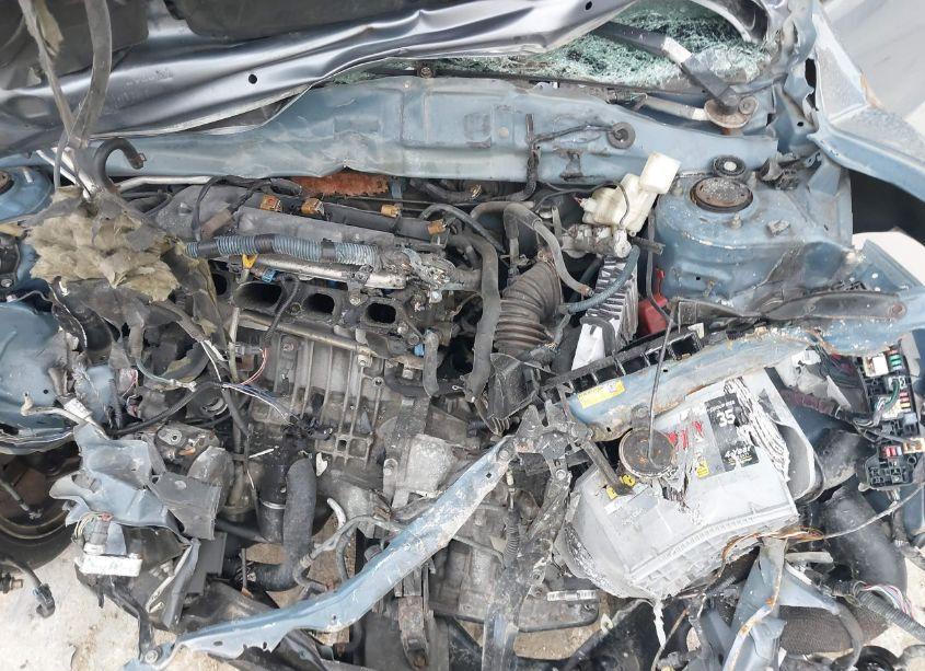 Photo 10 of 2007 Toyota Matrix (VIN 2T1KR32E87C668489)