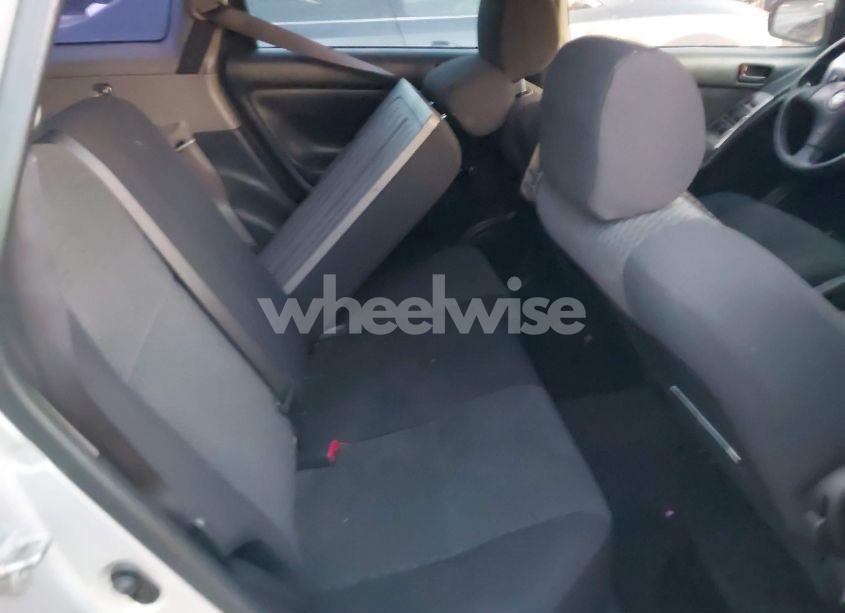 Photo 8 of 2005 Toyota Matrix (VIN 2T1KR32E95C338258)