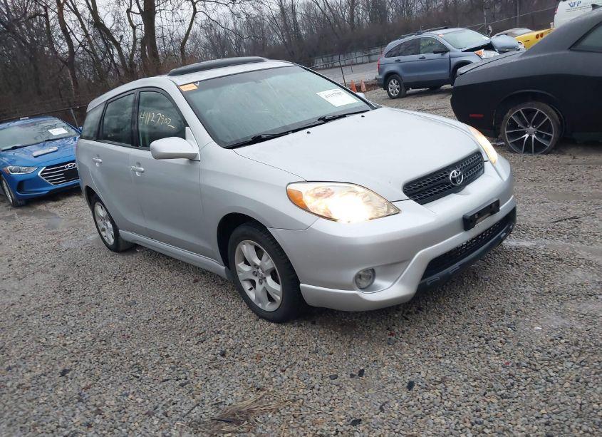 2005 Toyota Matrix XR (VIN 2T1KR32E95C355772) main photo