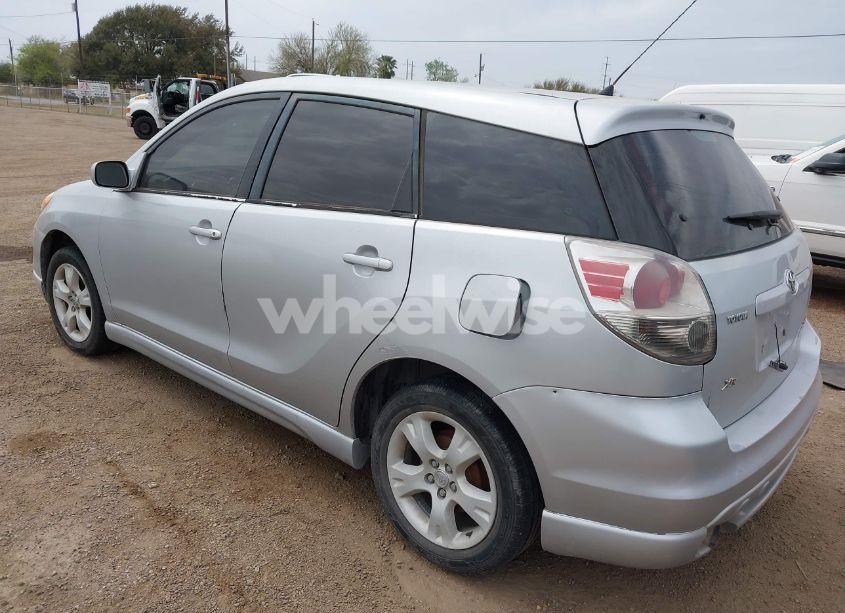 Photo 3 of 2005 Toyota Matrix XR (VIN 2T1KR32E95C376945)