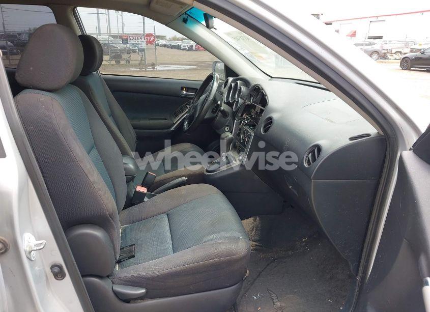 Photo 5 of 2005 Toyota Matrix XR (VIN 2T1KR32E95C376945)