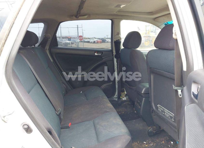 Photo 8 of 2005 Toyota Matrix XR (VIN 2T1KR32E95C376945)