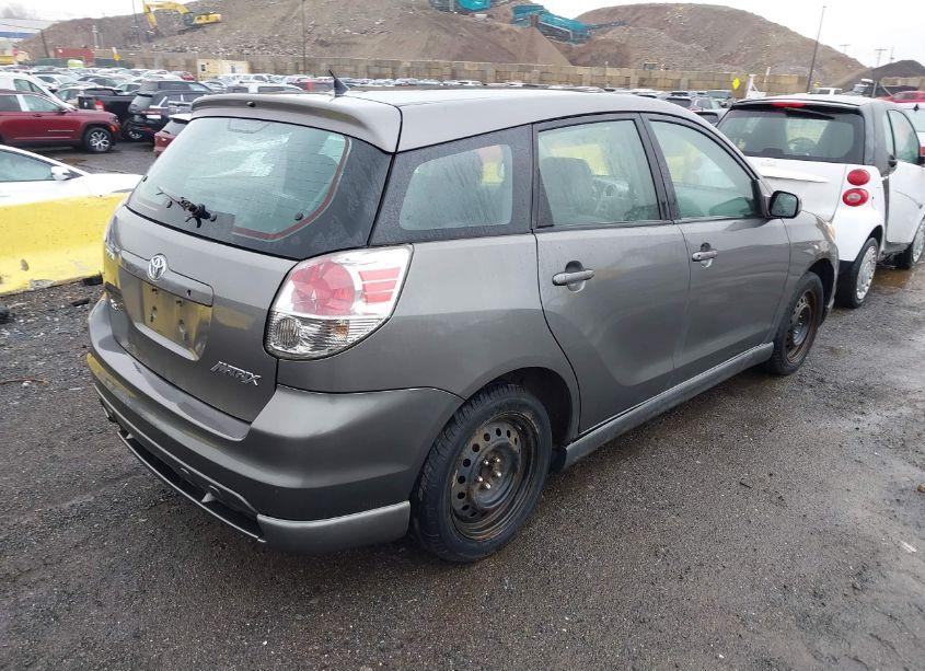 Photo 4 of 2006 Toyota Matrix XR (VIN 2T1KR32E96C587743)