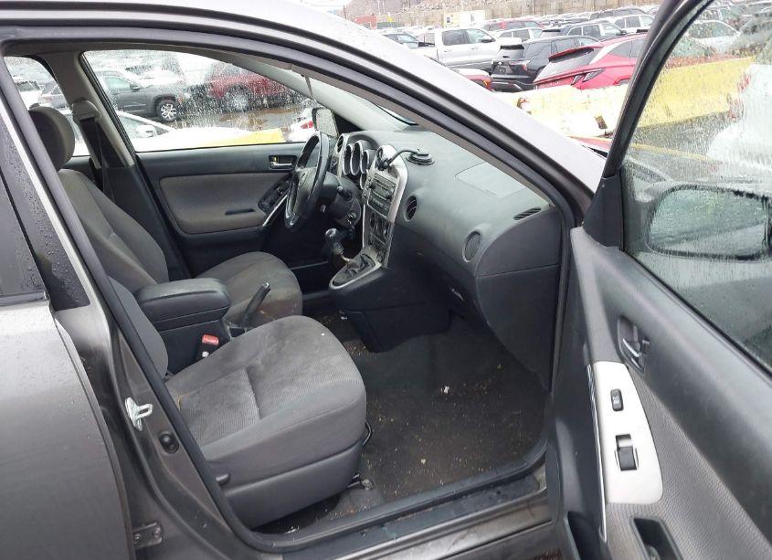 Photo 5 of 2006 Toyota Matrix XR (VIN 2T1KR32E96C587743)