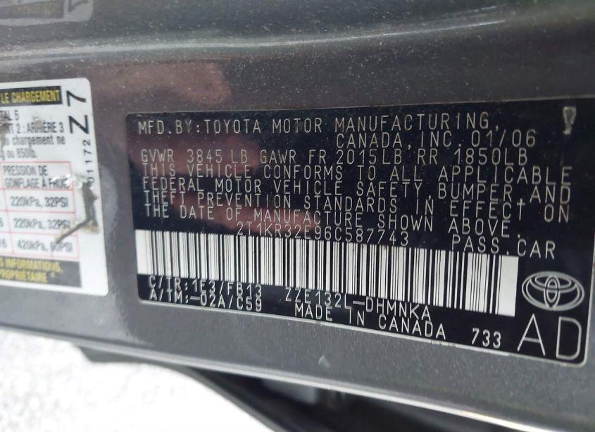 Photo 9 of 2006 Toyota Matrix XR (VIN 2T1KR32E96C587743)