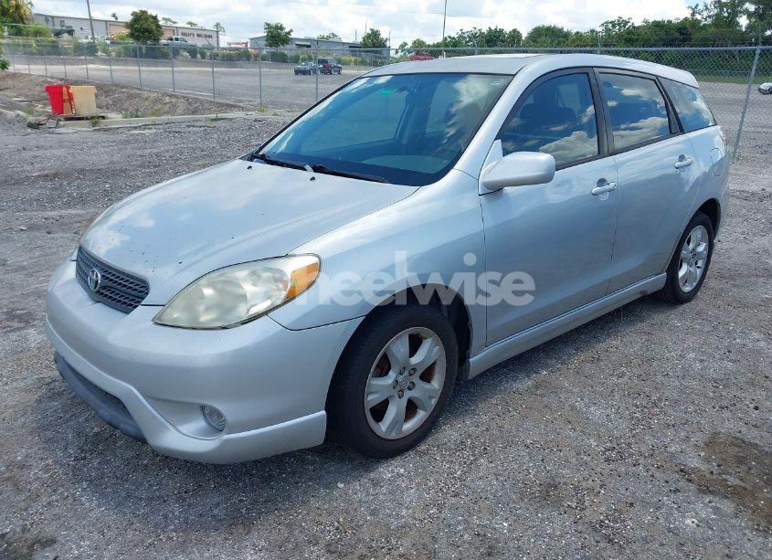 Photo 2 of 2007 Toyota Matrix XR (VIN 2T1KR32E97C649837)