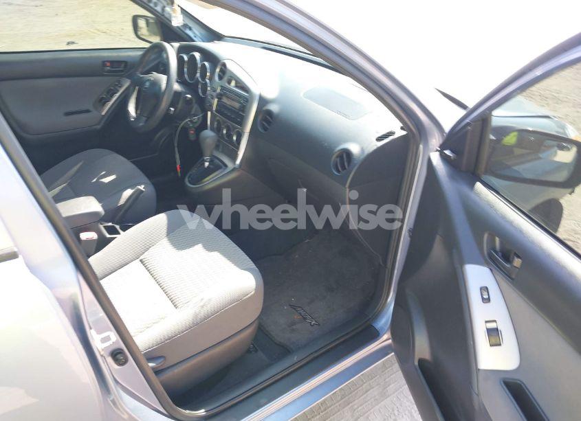 Photo 5 of 2007 Toyota Matrix (VIN 2T1KR32E97C657632)