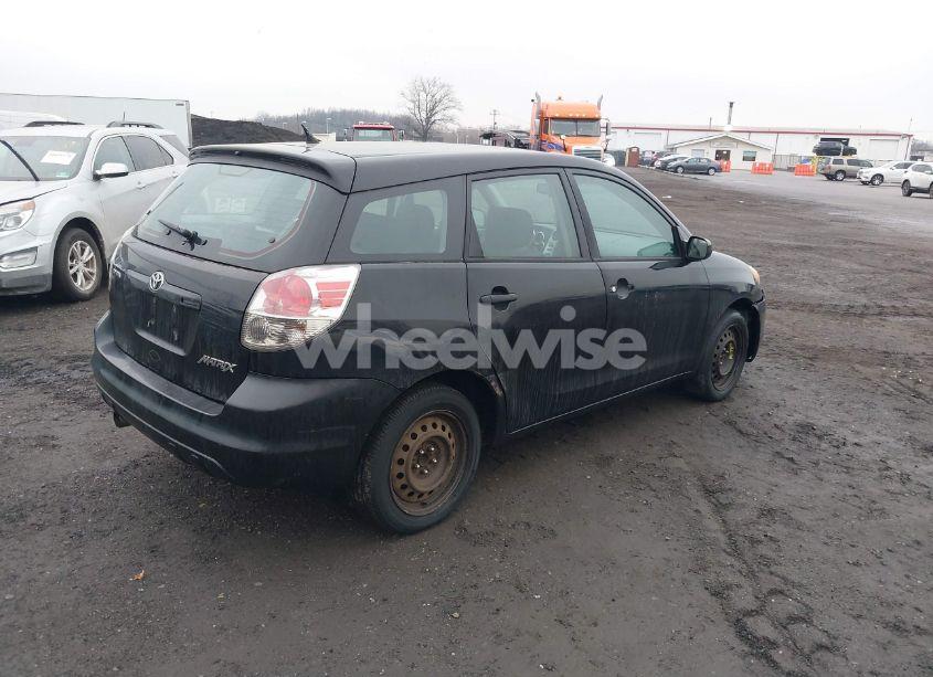 Photo 4 of 2007 Toyota Matrix (VIN 2T1KR32E97C680392)