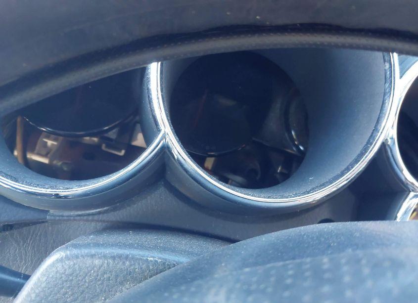 Photo 7 of 2003 Toyota Matrix STANDARD (VIN 2T1KR32EX3C081432)