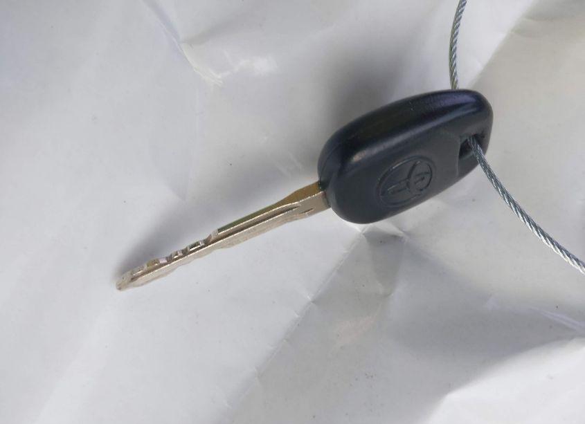 Photo 11 of 2006 Toyota Matrix XR (VIN 2T1KR32EX6C583801)