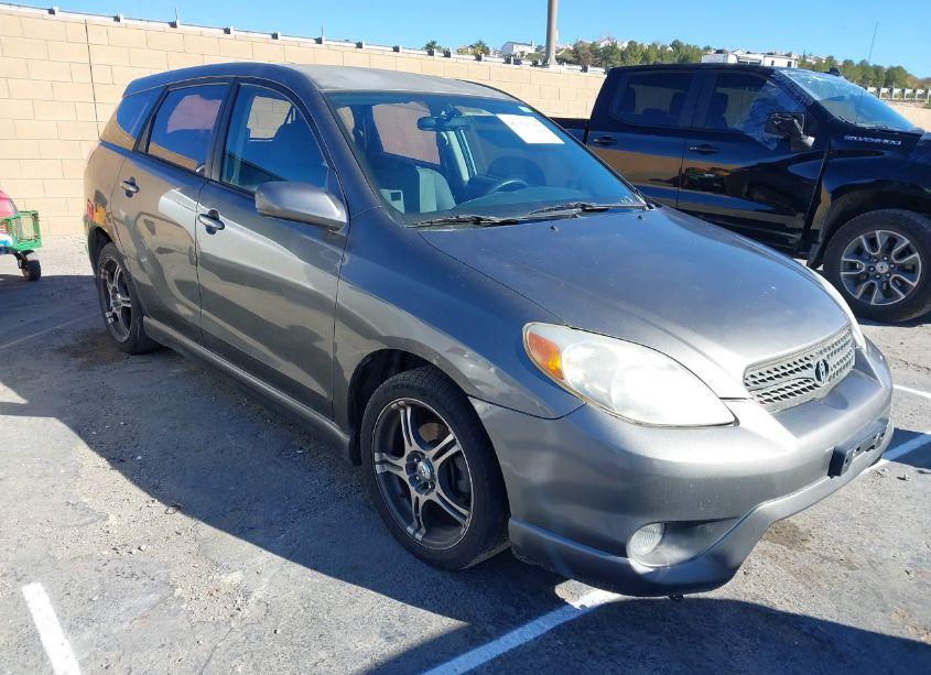 2006 Toyota Matrix XR (VIN 2T1KR32EX6C599979) main photo