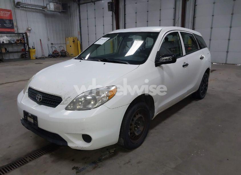 Photo 2 of 2008 Toyota Matrix (VIN 2T1KR32EX8C697610)