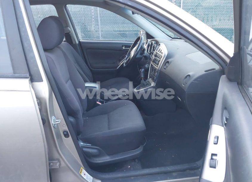 Photo 5 of 2003 Toyota Matrix XR (VIN 2T1KR38E73C071870)