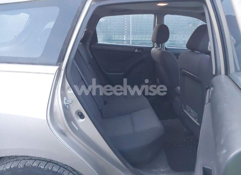 Photo 8 of 2003 Toyota Matrix XR (VIN 2T1KR38E73C071870)